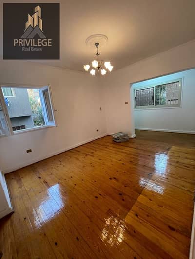 For sale an apartment of 220m in New Maadi, a classy street with a garden view, super luxury finishing