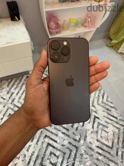 IPhone 14 Pro max محتاج شاشه وبورده