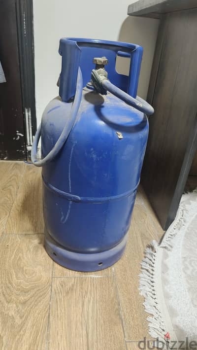 ٢ أنبوبة بوتاجاز بالمنظم    الوحده ب ٢٠٠٠ و الاتنين ب ٣٥٠٠