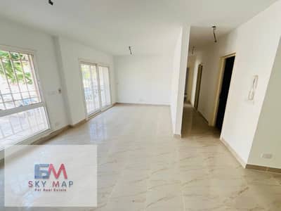 A fantastic opportunity to buy a 92-square-meter apartment in Madinaty, block B12, with immediate occupancy. Only 3,300,000 down payment and very conv