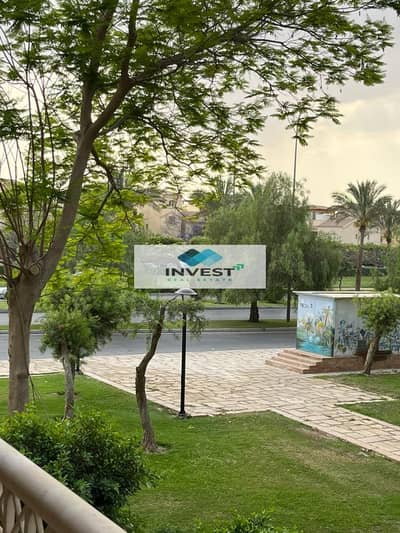 A unique opportunity to buy for cash in the most prestigious and beautiful phase of Madinaty, in B1, with an area of 266m² and a beautiful garden view