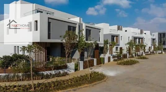 For Sale Townhouse Villa in Vinci Compound New Administrative Capital Down payment and remaining installments available.