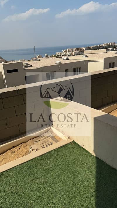 Ground floor chalet with a private garden for sale in IL Monte Galala, Ain Sokhna. The unit is ready for immediate delivery and offers a practical lay