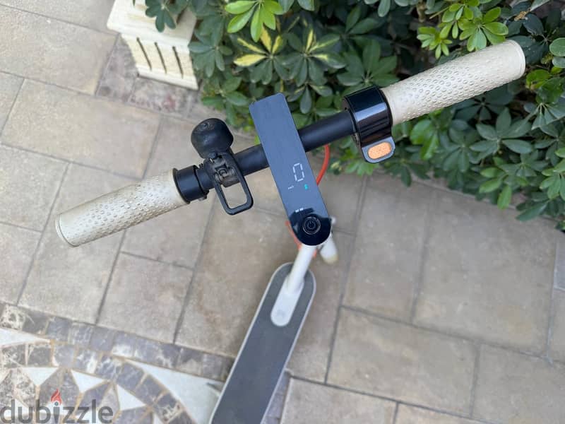 Xiaomi Mi 3 Scooter 1