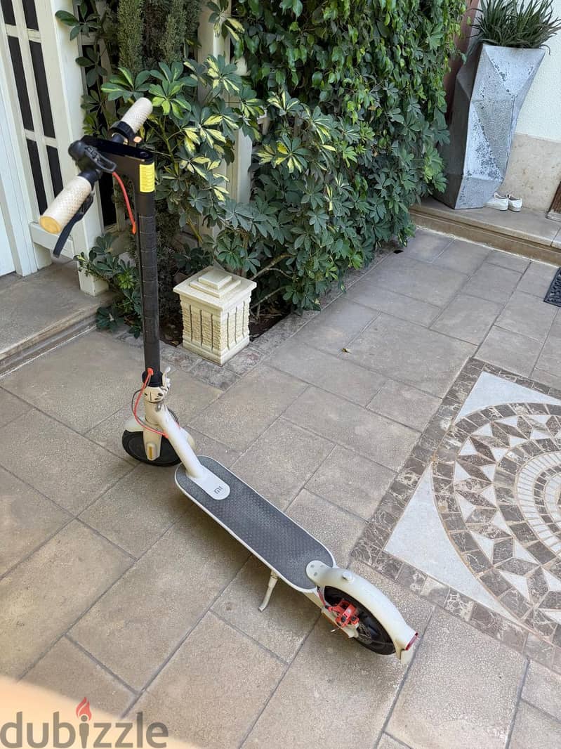 Xiaomi Mi 3 Scooter 3