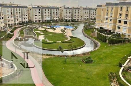 فرصتك تمتلك آي فيلا روف في ماونتن فيو هايد بارك، مساحة 300 م + روف 75 م، جاهزة للاستلام في موقع مميز