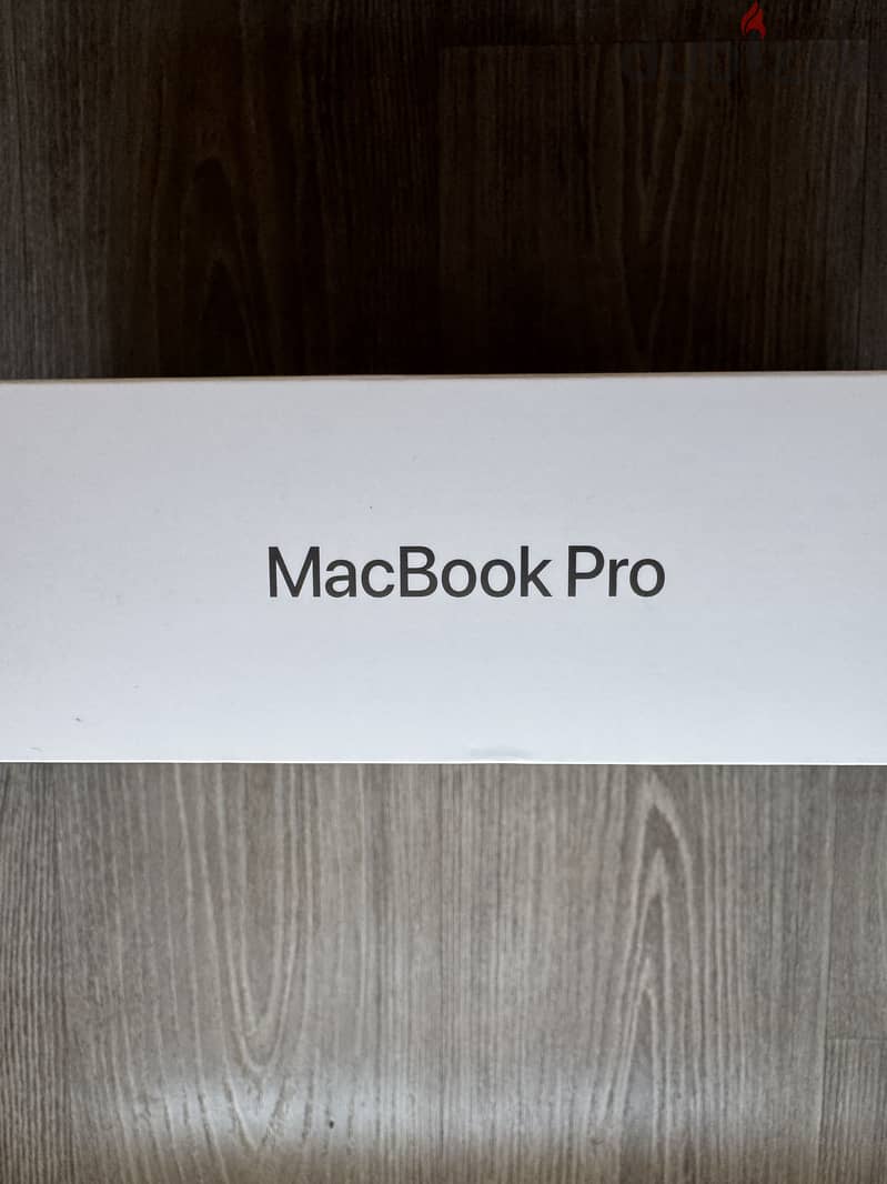 MACBOOK PRO M5 PRO 1