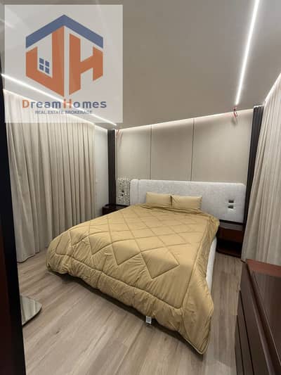 شقة مفروشة أول سكن للإيجار في B8 بجوار الخدمات والمسجد