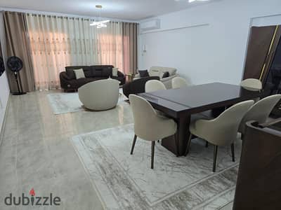 Apartment for sale square view ready to move in typical floor 162 sqm 3 bedrooms in Al Rehab 2 - Phase Seven - New Cairo