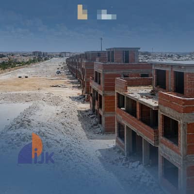 شقة مميزه جدا للبيع في الساحل الشمالي الكيلو 82 لوكيشن مميز جدا جدا بالقرب من اهم اماكن الساحل الشمالي و اهم الطرق شقتك فيو بحر مباشر في مكان مميز جدا