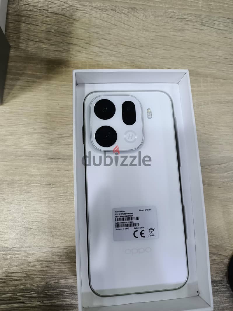 OPPO Find X9 Pro 4