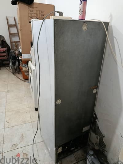 ثلاجة اديال