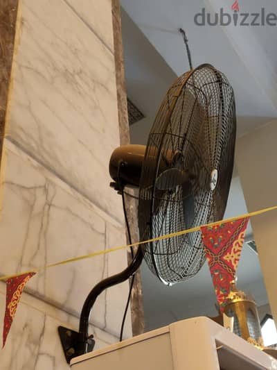 ٧ مراوح كبيره استعمال بحاله جيده