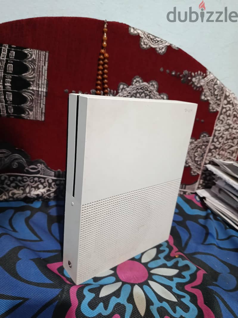 Xbox one s 4
