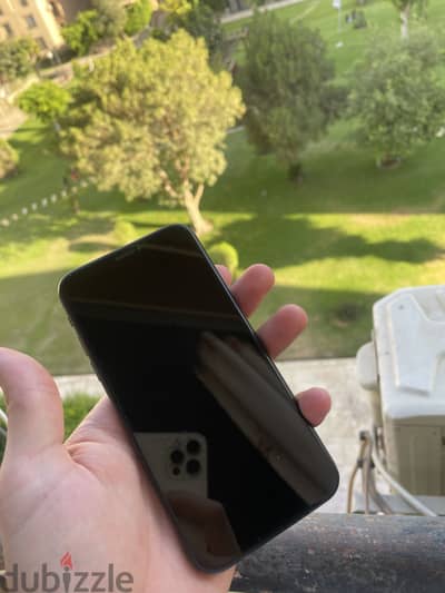 Apple - iPhone X