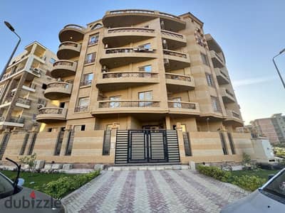 The duplex in the southern Lotus area is a very upscale and quiet area in front of Centro Mall and Waterway 3