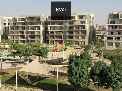 شقة للبيع  في بالم هيلز القاهرة الجديدة 3 غرف نصف تشطيب