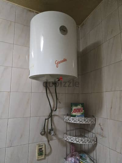 سخان اريستون كهرباء ١٠٠ لتر
