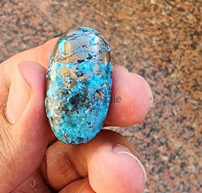 حجر فيروز ايراني طبيعي غير مصبوغ