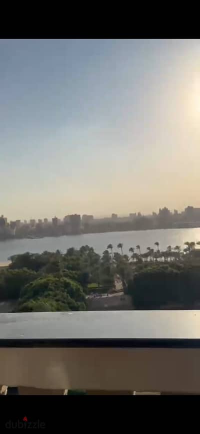 شقة للايجار المفروش على النيل 180 متر   تشطيب هاى سوبر لوكس  فيو كورنيش النيل