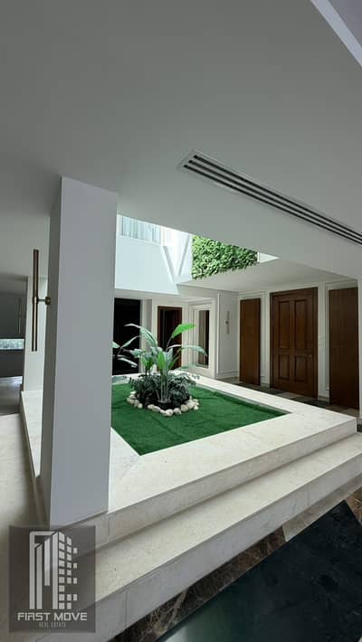 Villa for sale at a bargain price in the highest community that guarantees you the highest privacy and guarantees you a monthly dollar return in the Oriana 3 compound, Cairo Festival City, Fifth Settlement