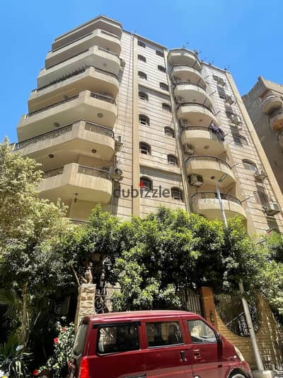 بينتهاوس للبيع في المعادي الجديدة لقطة جدا تشطيب فاخر ورفاهيه كاملة بسعر لقطة