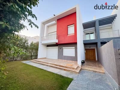 فيلا للأيجار او بيع في مدينتي نموذج i مساحة الأرض 237 مباني 232 بسعر لقطه