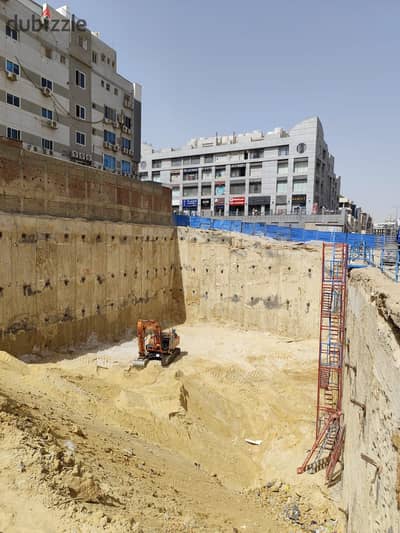 قطعة ارض بنشاط تجاري اداري مساحة ٢٠٢٠ ناصية بحري تاني نمره من التسعين الجنوبي القطاع الثاني  نسبة مباني ٥٠٪؜  ارضي  ٣ ادوار متكررة  بها رخصة  ٣ بدروم