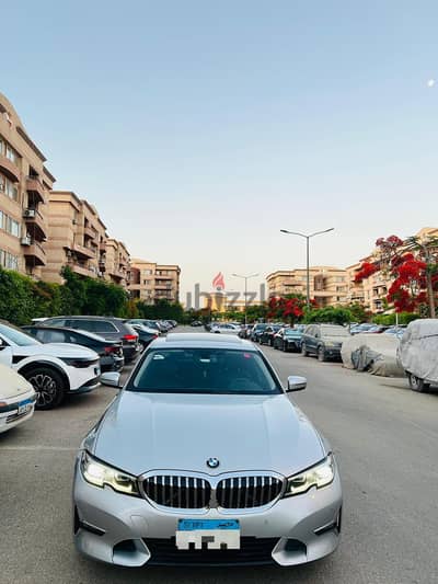بي ام دبليو 320i ٢٠٢٠ فابريكا بالكامل - BMW 320i 2020