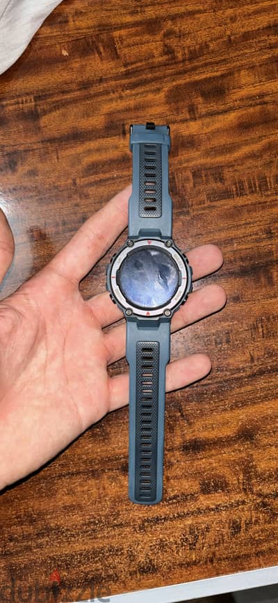 Amazfit T-Rex Pro:  كسر كسر زيرو ب المشتملات