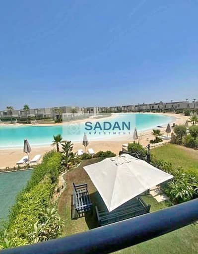 First row lagoon villa with installments up to 12 years in Marina 8, North Coast, Marina by the Lake