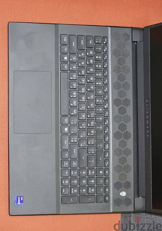 Alienware M18 R2 2