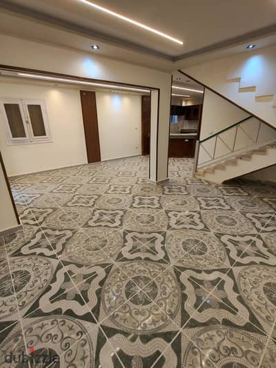 Penthouse apartment in Alexandria, Palm Beach 200 meters next to services, excellent residential location with services included, luxurious finishing