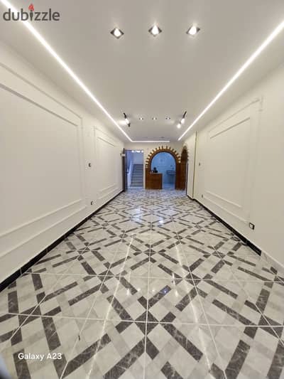 شقه فاخرة للبيع في اسكندرية شاطئ النخيل بجوار شارع الرئيسي تشطيب التـــــــــــرا لوكس
