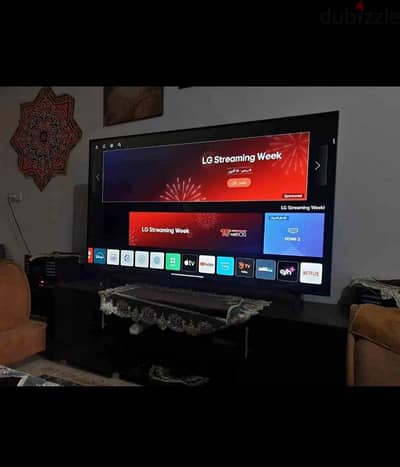 شاشة ال چى 65 بوصة كالجديدة بالضبط