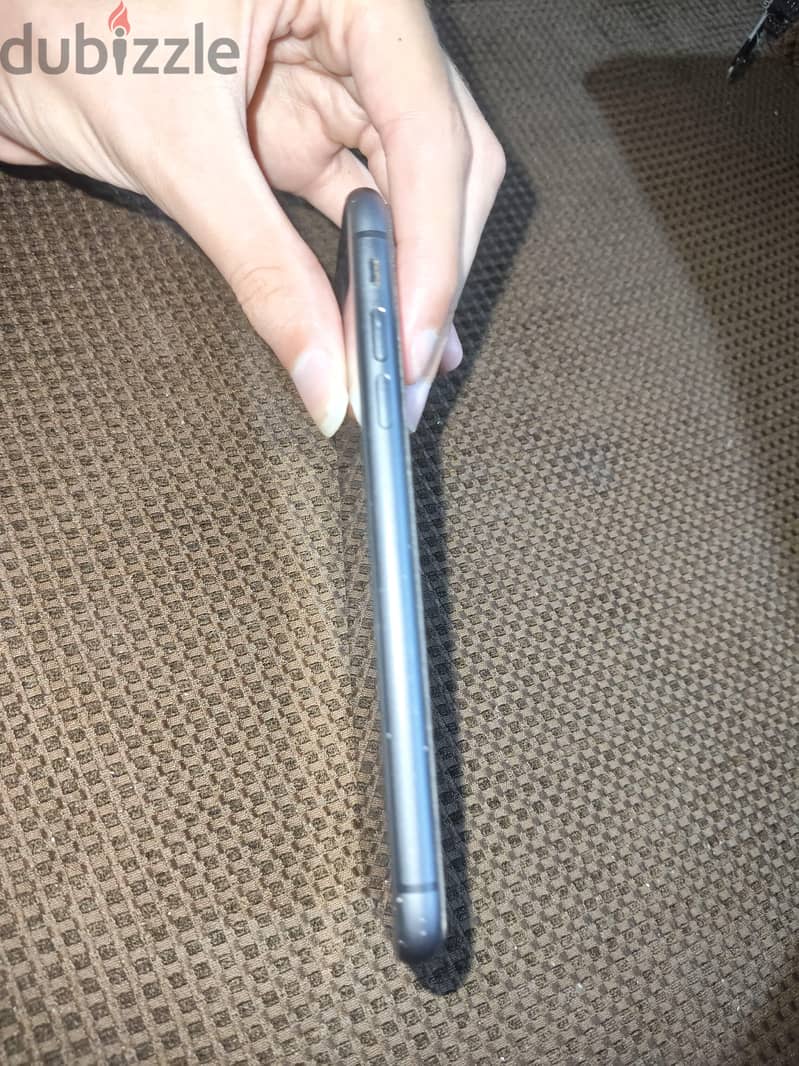 Apple - iPhone 11 1