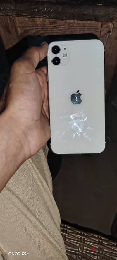 Apple - iPhone 11