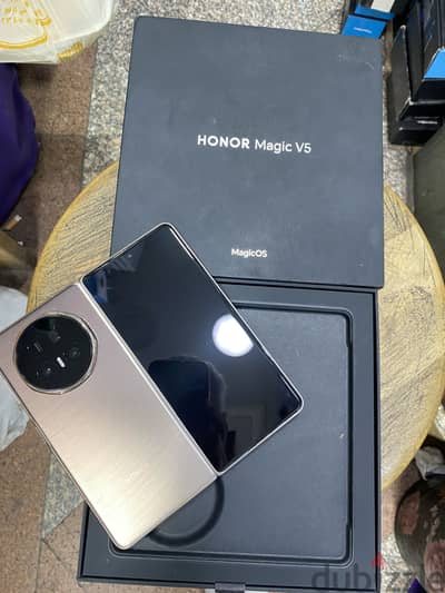Honor Magic V5 dual sim 512/16G Gold كالجديد