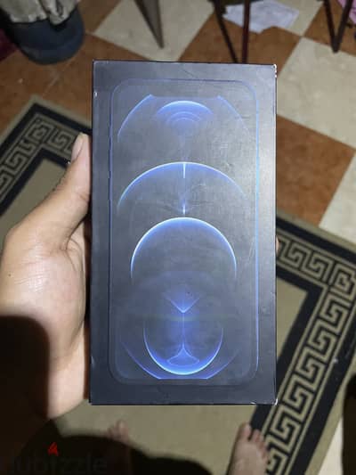 آبل - آيفون 12 برو