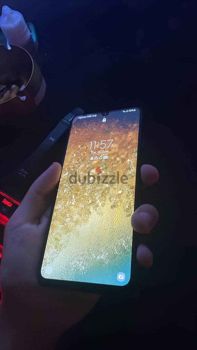 Samsung A70 1