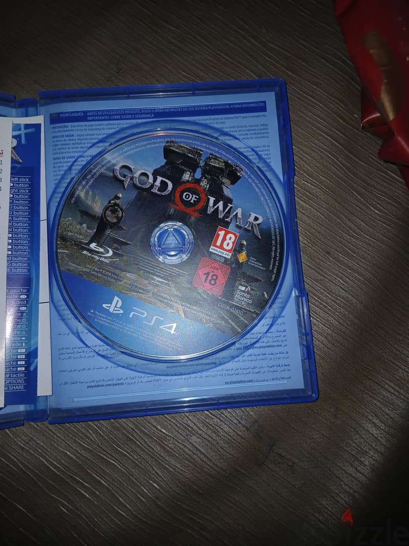 PS4 PRO 4