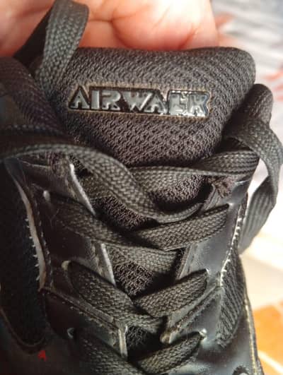 كوتشي ماركة Air walk مقاس 40