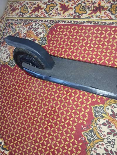 اسكوتر كهربائي