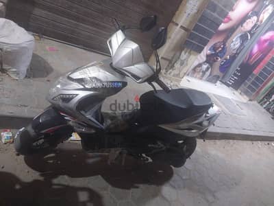 اسكوتر r8