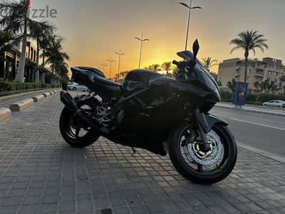 Honda f4i sport