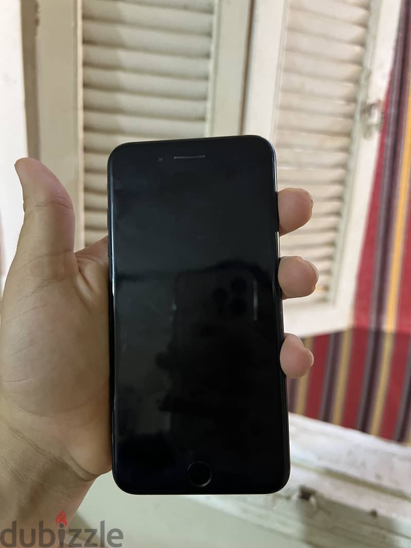 Apple - iPhone 7 Plus 1