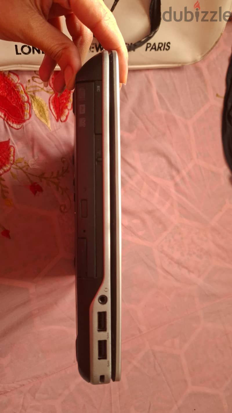 Dell Latitude 2