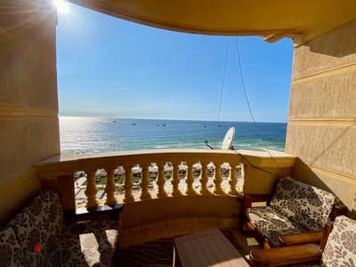 Apartment for daily rent with a sea view at Mika beach
