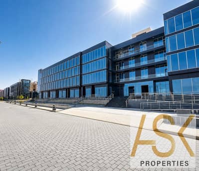 Fully finished office space for sale in a prime location in the New Administrative Capital, amidst major urban centers.