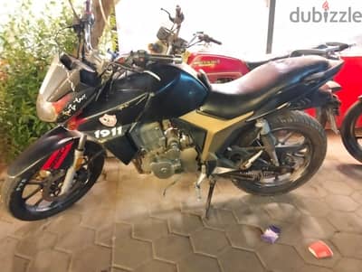 هوجن F200